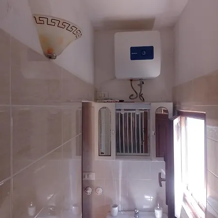 Holiday home Casa Ibischia, Fronte Mare *